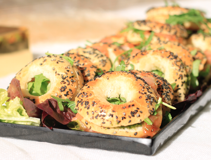 Bagels saumon mascarpone pesto (20 pcs)