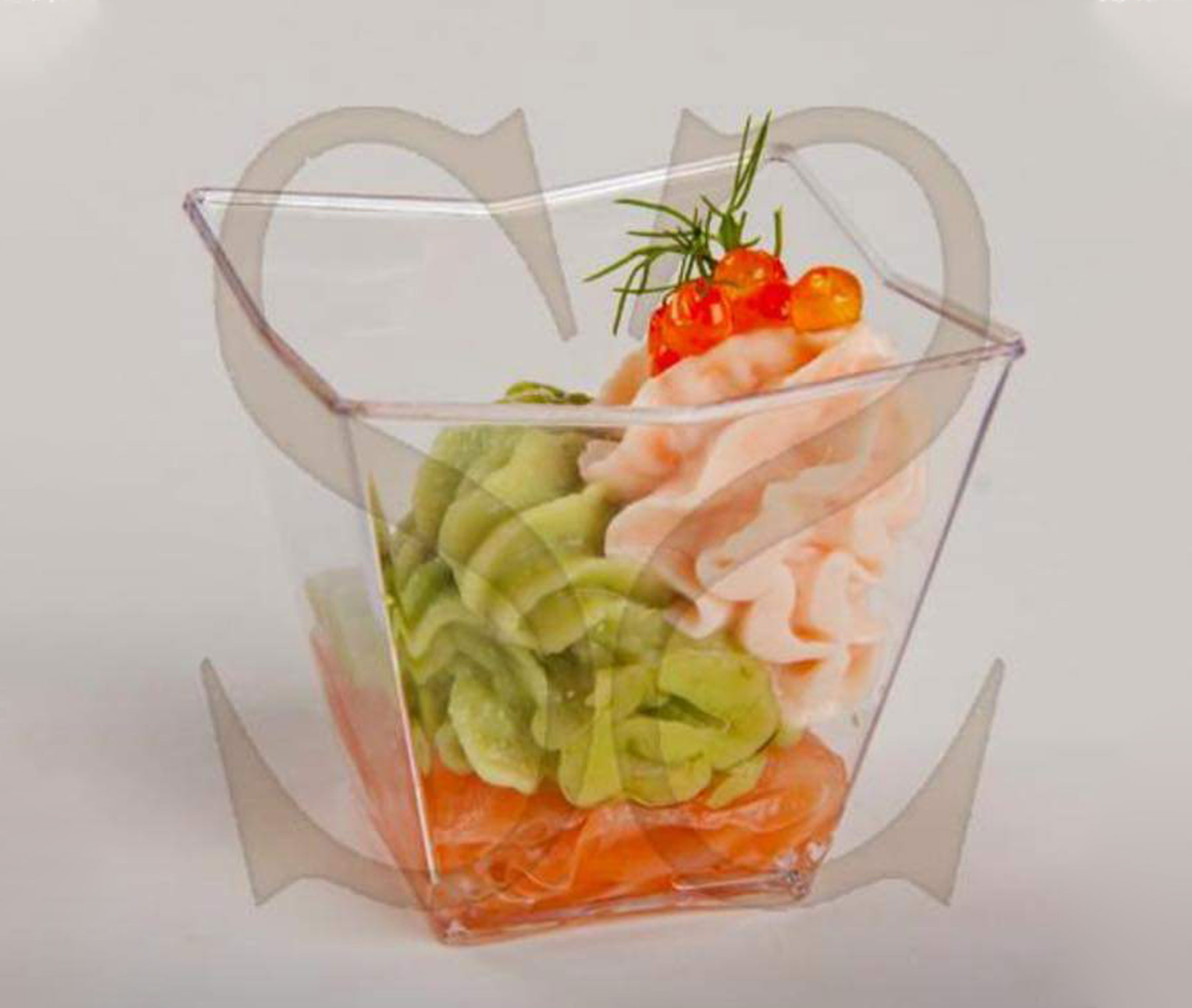 Verrines salés variées (saumon, guacamole, crevette, mangue) 20 pcs