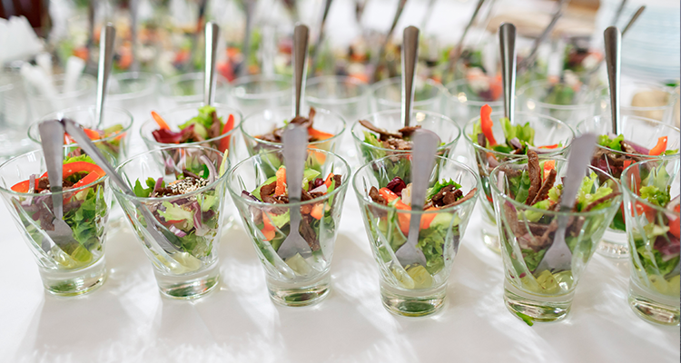 Verrines salades variées (pécheur, italienne / 20 pcs)