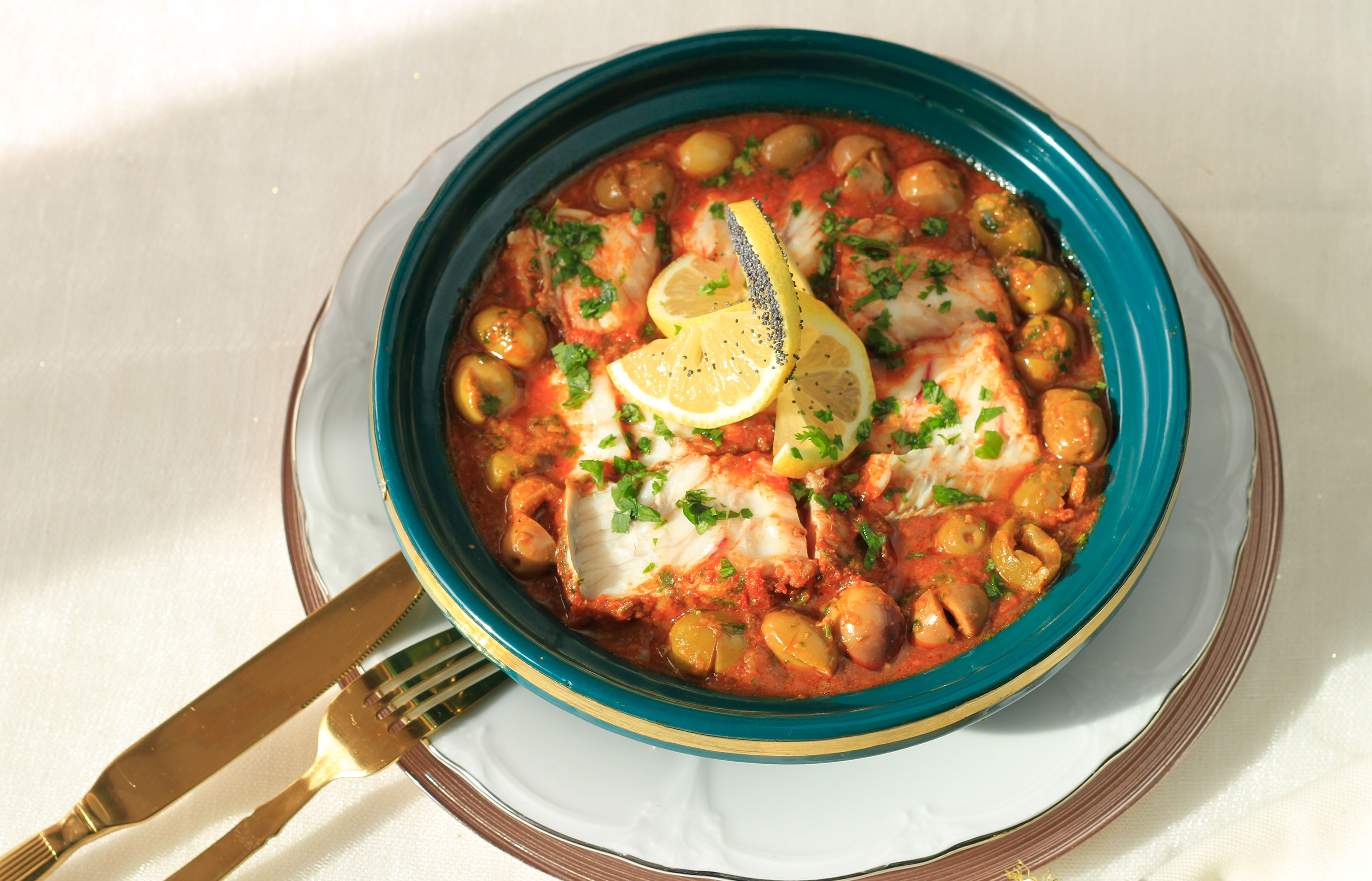Tajine poisson m’charmel aux messlalla et poivron (2 pers )