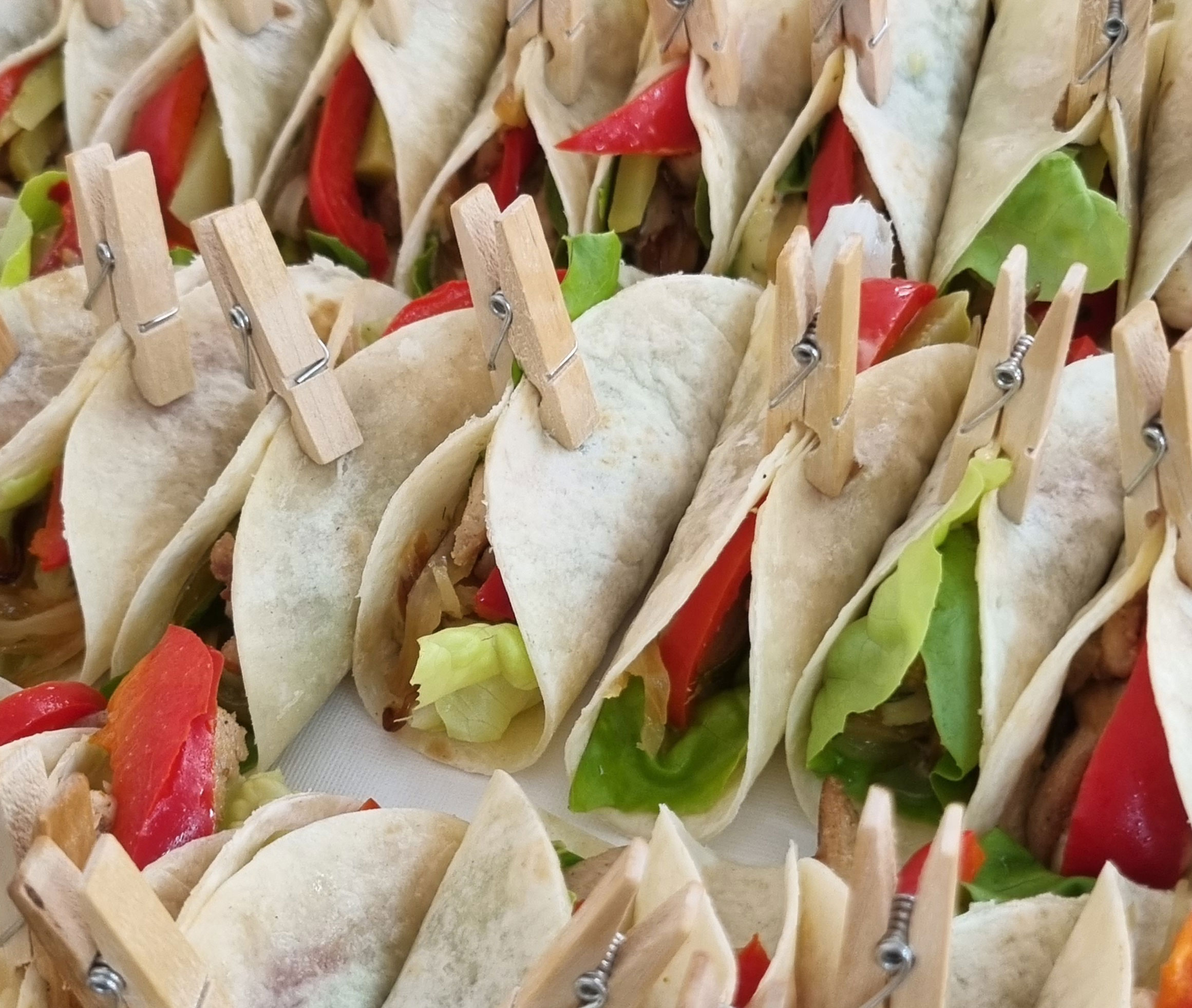 Mini tacos poulet pincette (12 pcs)